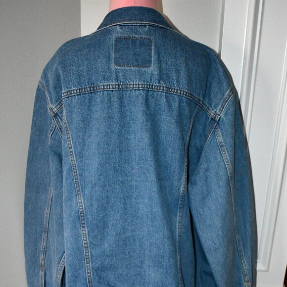Levi Strauss Jean Jacket Size 2XL Excellent Condition  Details:  100% Cotton  Bu - Picture 2 of 5